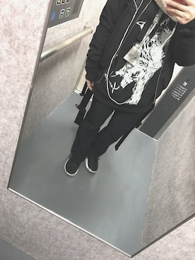 「Yohji Yamamoto（ヨウジヤマモト）のアイテム（パーカー）」を使った、みじん。さん（レディース・155cm）の冬コーディネート
