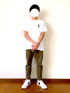 「UNIQLO（ユニクロ）のアイテム（Tシャツ/カットソー、ホワイト系）」を使った、Kitさん（メンズ・162cm）の春コーディネート