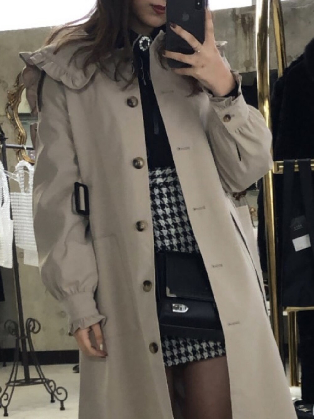 「秋コーデ、大人カジュアル、冬コーデ、高校生、女子高生、きれいめカジュアル」｜「H&MのH&M - ブークレスカート - ブラック（スカート、ブラック系）」を使った、mimuさん（レディース・154cm）の秋コーディネートの1枚目の写真