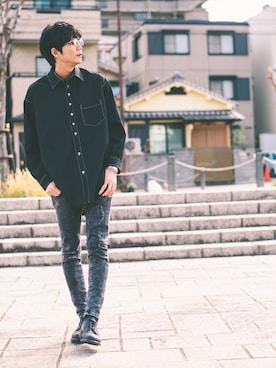 「sulvam」｜「アイテム（アナログ腕時計）」を使った、ジュノさん（メンズ・180cm）の冬コーディネート