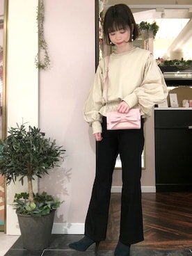 「ぺプラムトップス」｜「アイテム（財布/小物）」を使った、りりさん（レディース・147cm）の冬コーディネート