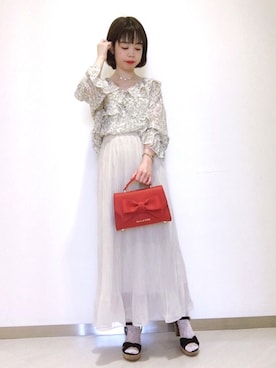 「earth music&ecology（アースミュージックアンドエコロジー）のシアー消しプリーツスカート ＊（スカート）」を使った、りりさん（レディース・147cm）の秋コーディネート