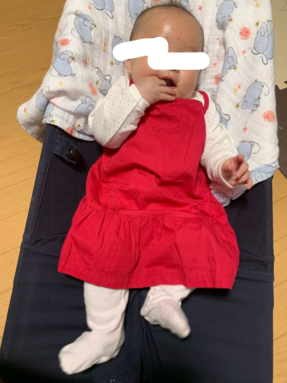 「生後3ヶ月、女の子、秋コーデ、ワンピース」｜「PETIT BATEAUのアイテム（ワンピース、レッド系）」を使った、しおりさん（キッズ・60cm）の秋コーディネートの1枚目の写真