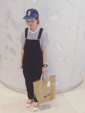 「MONKI（モンキ）のアイテム（オールインワン・サロペット）」を使った、Yuko Tsyさん（レディース・161cm）の秋コーディネート