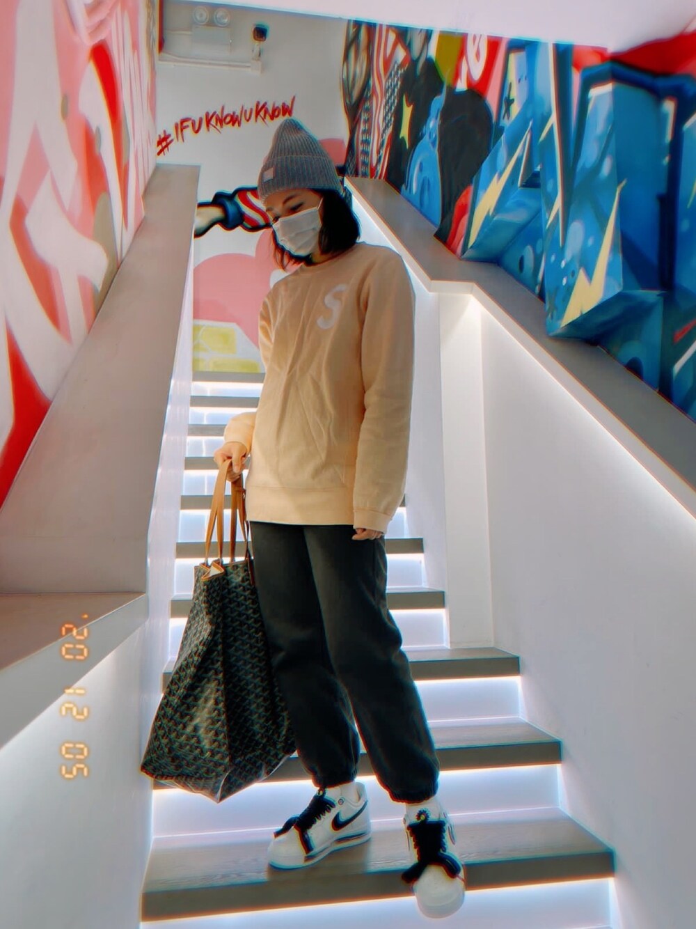 「ootd、NIKE、NIKE AIR FORCE、冬コーデ、冬、冬のコーデ、casual、帽子、paranoise」｜「GOYARDのアイテム（バッグ、ブラック系）」を使った、Yuko Tsyさん（レディース・163cm）の冬コーディネートの1枚目の写真