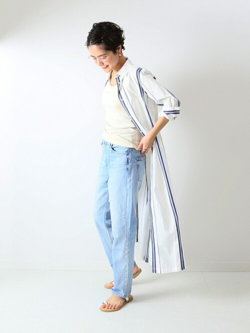 「ワンピース、ストライプ、シャツワンピース、スピック＆スパン、Spick & Span(Spick & Span)、2020ss」｜「Spick & Spanの【MAU LOA】 ESTORIL SH DRESS◆（ワンピース、ブルー系）」を使った、Press marieさん（レディース・154cm）の春コーディネートの1枚目の写真