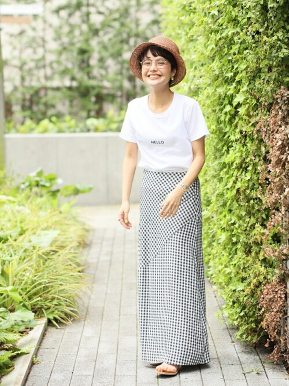 「スカート、夏、Tシャツ、ロングスカート、ギンガムチェック、スピック＆スパン、Spick & Span(Spick & Span)」｜「Spick & Spanのギンガムチェックハギフレアスカート◆（スカート、ブラック系）」を使った、Press marieさん（レディース・154cm）の春コーディネートの1枚目の写真