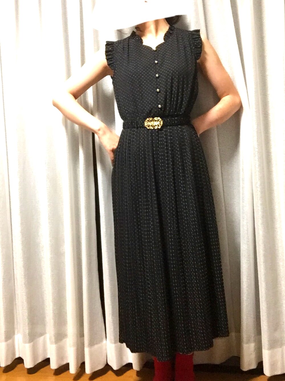 「夏のワントーンコーデ、シンプルコーデ、お洒落さんとつながりたい、summer、くつした、カジュアルコーデ、ワンピース×スニーカー」｜「Supreme.La.La.の【再追加生産】【Ray/ar掲載】ウ゛ィンテージドットガラワンピース（ワンピース、ブラック系）」を使った、natsuさん（レディース・160cm）の夏コーディネートの1枚目の写真