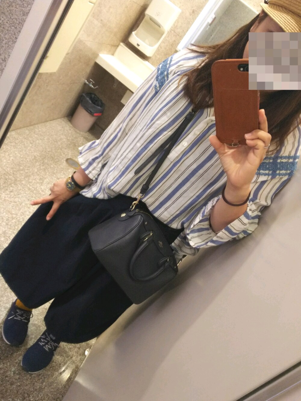 「大きいサイズ、ぽっちゃり、しまむら、COACH」｜「しまむらのアイテム（トップス、ブルー系）」を使った、もーちゃんさん（レディース・157cm）の夏コーディネートの1枚目の写真
