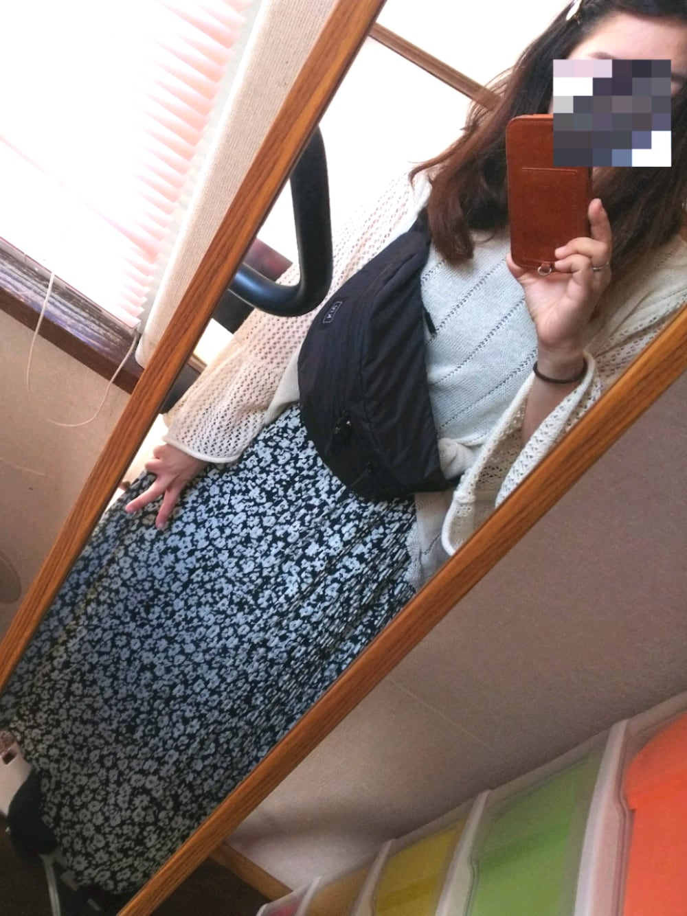 「大きいサイズ、しまむら、kiu、ぽっちゃり」｜「しまむらのアイテム（スカート、ブラック系）」を使った、もーちゃんさん（レディース・157cm）の秋コーディネートの1枚目の写真