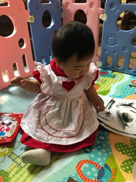 「Mirandaのアイテム（ワンピース/ドレス、レッド系）」を使った、帕塔斯基さん（キッズ・90cm）の夏コーディネート