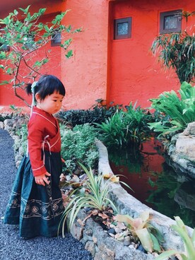 「汉服のアイテム（ワンピース/ドレス、レッド系）」を使った、帕塔斯基さん（キッズ・90cm）の春コーディネート