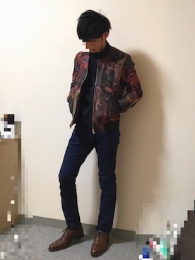「アイテム（スウェット、ブルー系）」を使った、Hiroさん（メンズ・165cm）の冬コーディネート