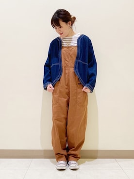「CUBE SUGAR（キューブシュガー）のアイテム（サロペット/オーバーオール）」を使った、キョウコさん（レディース・160cm）の春コーディネート