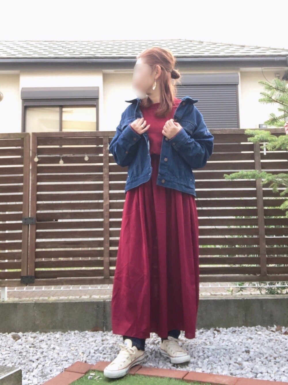 「パンツスタイル、今日のコーデ、低身長、おしゃれさんと繋がりたい、ワンピース、チビーズ✳︎、ロングワンピース、ママコーデ」｜「select MOCAのワンピース バックオープンロングワンピース/プチハイネックフレアシルエットバックリボン長袖ワンピース（ワンピース、レッド系）」を使った、豆つぶさん（レディース・150cm）の冬コーディネートの1枚目の写真