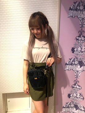「Honey Salon（ハニーサロン）のアイテム（スカート）」を使った、れいなさん（レディース・160cm）の夏コーディネート