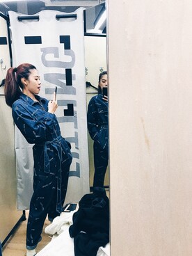 「PULL&BEAR（プルアンドベア）のアイテム（オールインワン・サロペット）」を使った、irisyyyeung さん（レディース・172cm）の冬コーディネート