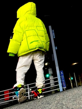 「NERDY（ノルディ）のアイテム（パンツ）」を使った、super streetさん（メンズ・170cm）の冬コーディネート