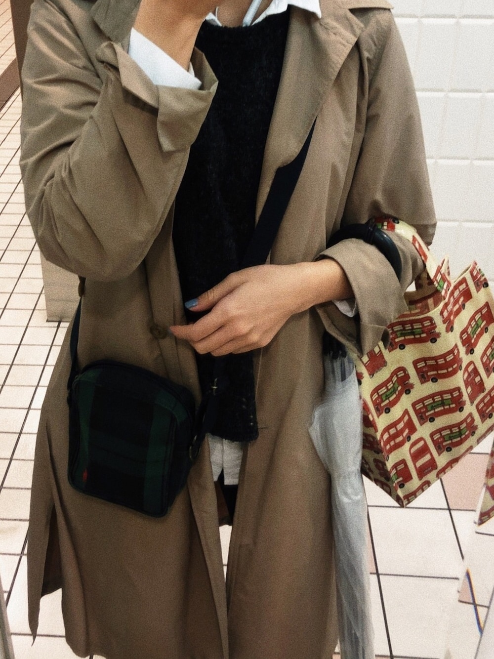 「UNIQLO、Ralph Lauren、Harrods、H&M、秋コーデ、秋のマイ旬スタイル、10月、ootd」｜「UNIQLOのWOMEN レギンスパンツ（その他パンツ、グリーン系）」を使った、Iさん（レディース・161cm）の秋コーディネートの1枚目の写真