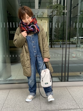 「and it_（アンドイット）のアイテム（サロペット/オーバーオール）」を使った、るみっぺさん（レディース・150cm）の冬コーディネート
