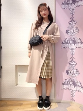「Honey Salon（ハニーサロン）のアイテム（スニーカー）」を使った、madoka.さん（レディース・170cm）の秋コーディネート