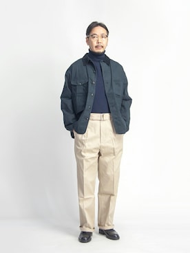 「アイテム（ニット/セーター、ブルー系）」を使った、MARC ARROWS 安岡さん（メンズ・170cm）の秋コーディネート