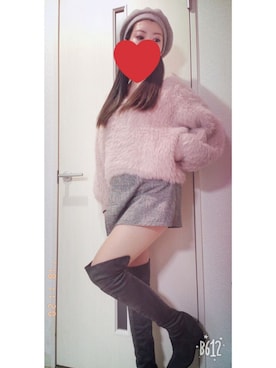 VネックシャギーニットTOPSを使った人気ファッション