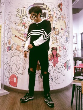 「Perstepのアイテム（パーカー、ブラック系）」を使った、woosung_dさん（メンズ・175cm）の秋コーディネート