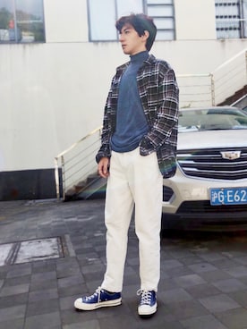 「日系极简」｜「アイテム（スウェット）」を使った、woosung_dさん（メンズ・175cm）の秋コーディネート