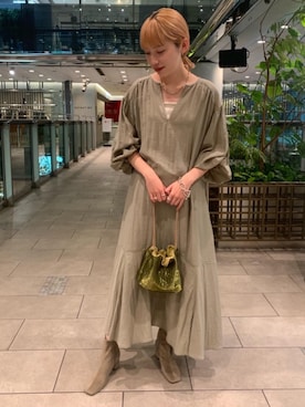 「RECOMMEND  ITEM STYLING」｜「アイテム（ワンピース/ドレス）」を使った、丸岡　愛美さん（レディース・159cm）の秋コーディネート