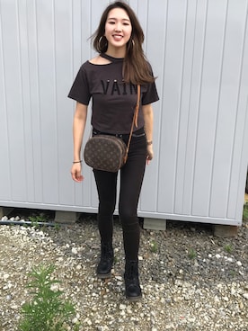 「EGOIST（エゴイスト）のアイテム（Tシャツ/カットソー）」を使った、 ♛ Y U I ♛ さん（レディース・166cm）の夏コーディネート