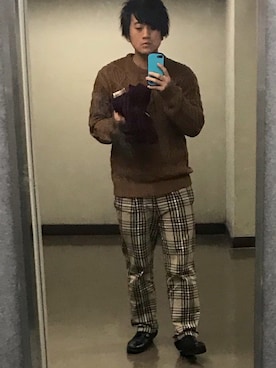 ドレスシューズを使った 茶色ニット のメンズ人気ファッションコーディネート Wear