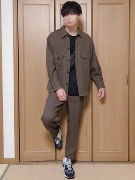 「SPINNS(スピンズ)のアイテム(ボディバッグ/ウエストポーチ)」を使った、Ryoさん(メンズ・187cm)の秋コーディネート