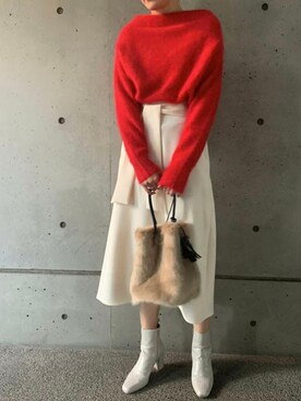 「赤白コーデ」｜Liesse STAFFさん（レディース・167cm）の冬コーディネート