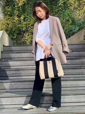 「ストレートパンツ」｜「アイテム（ノーカラージャケット）」を使った、Liesse STAFFさん（レディース・153cm）の冬コーディネート