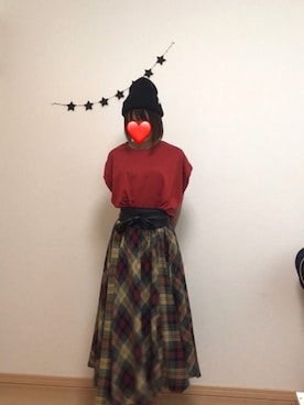 「KBF（ケイビーエフ）のKBF デザインタックプルオーバー（Tシャツ/カットソー、レッド系）」を使った、しろTOむくさん（レディース）の秋コーディネート