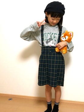 「GU（ジーユー）のアイテム（スカート、グリーン系）」を使った、しろTOむくさん（レディース）の秋コーディネート