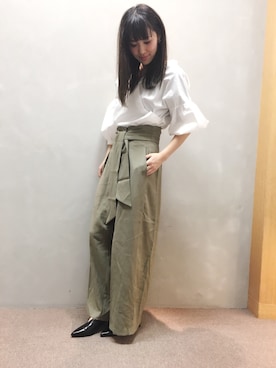 「カーキパンツ」｜IMAEDA2さん（レディース・167cm）の冬コーディネート