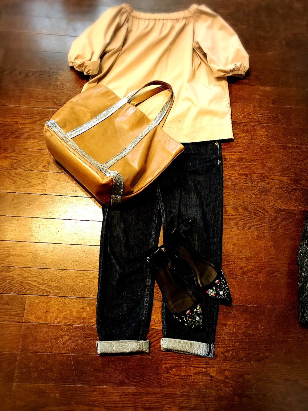 「SLOBE IENAのアイテム（シャツ/ブラウス、ベージュ系）」を使った、coocooさん（レディース・159cm）の夏コーディネートの1枚目の写真