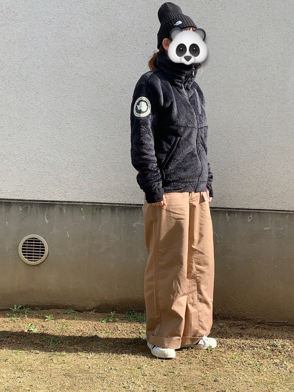 「ノースフェイス」｜「THE NORTH FACE PURPLE LABELのアイテム（チノパンツ、ブラウン系）」を使った、ユイさん（レディース・155cm）の冬コーディネートの1枚目の写真