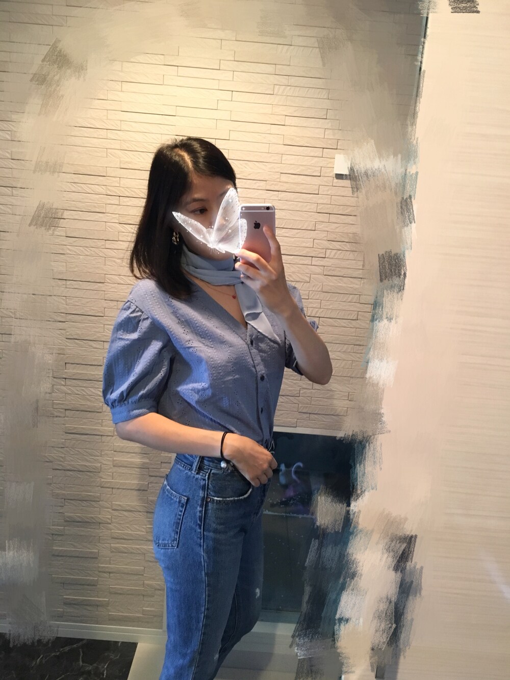 「夏コーデ、大人カジュアル」｜「MOUSSYのHALF SLEEVE LACE BLOUSE（Tシャツ/カットソー、ブルー系）」を使った、ちょうさん（レディース・168cm）の夏コーディネートの1枚目の写真