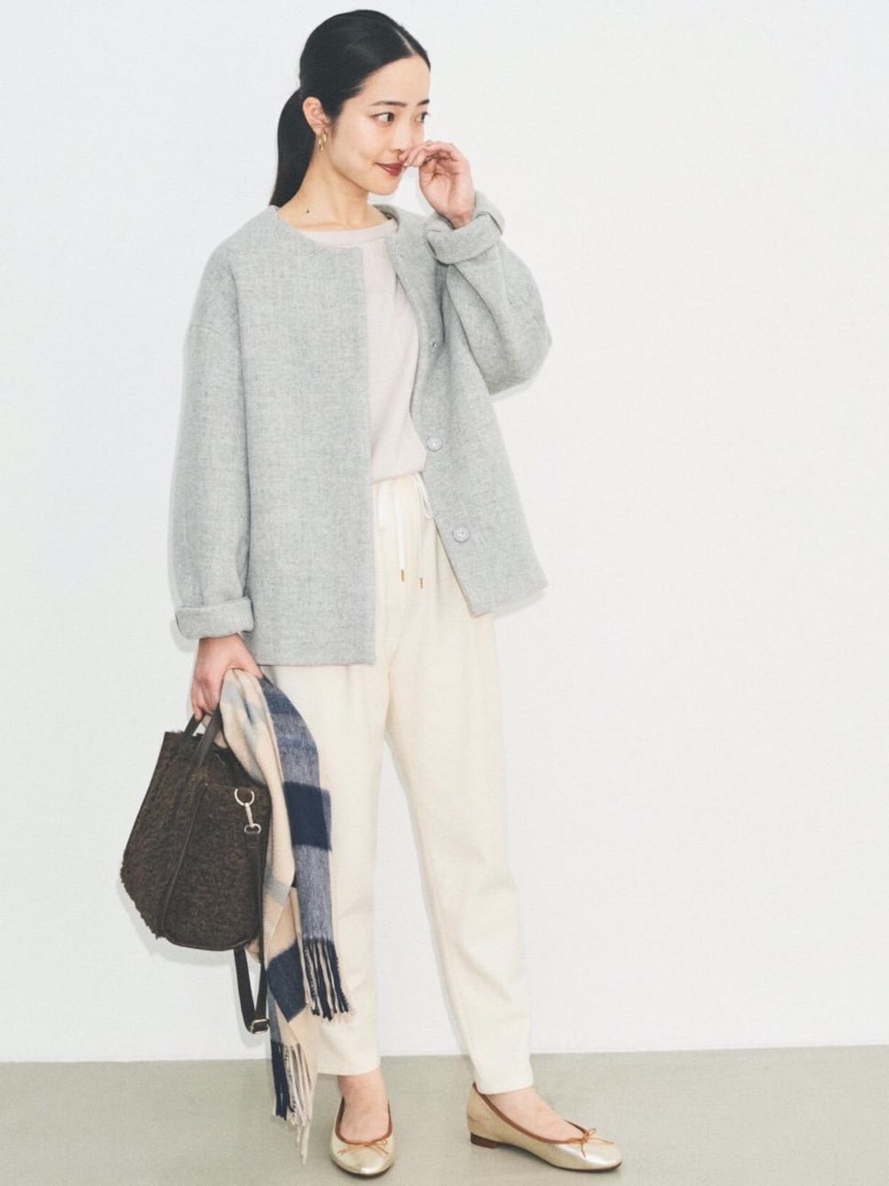 美品✨CFC アッシュクウール ノーカラー ショート コート　34 美品✨CFC アッシュクウール ノーカラー ショート コート 34