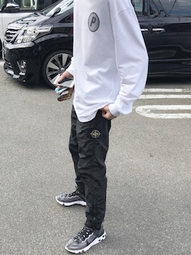 「palace」｜「アイテム（カーゴパンツ）」を使った、yuskeさん（メンズ・175cm）の秋コーディネート