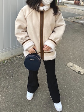「moment+（モーメントプラス）のアイテム（ムートンコート）」を使った、agoriさん（レディース・156cm）の冬コーディネート