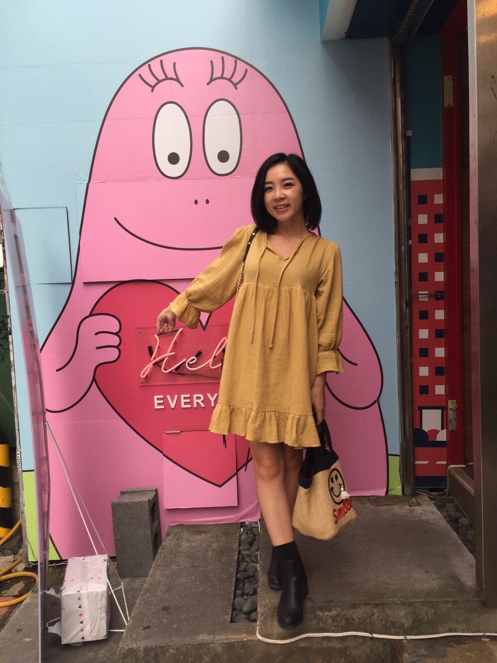 「MIHARAのアイテム（チュニック、イエロー系）」を使った、bellさん（レディース・160cm）の冬コーディネートの1枚目の写真
