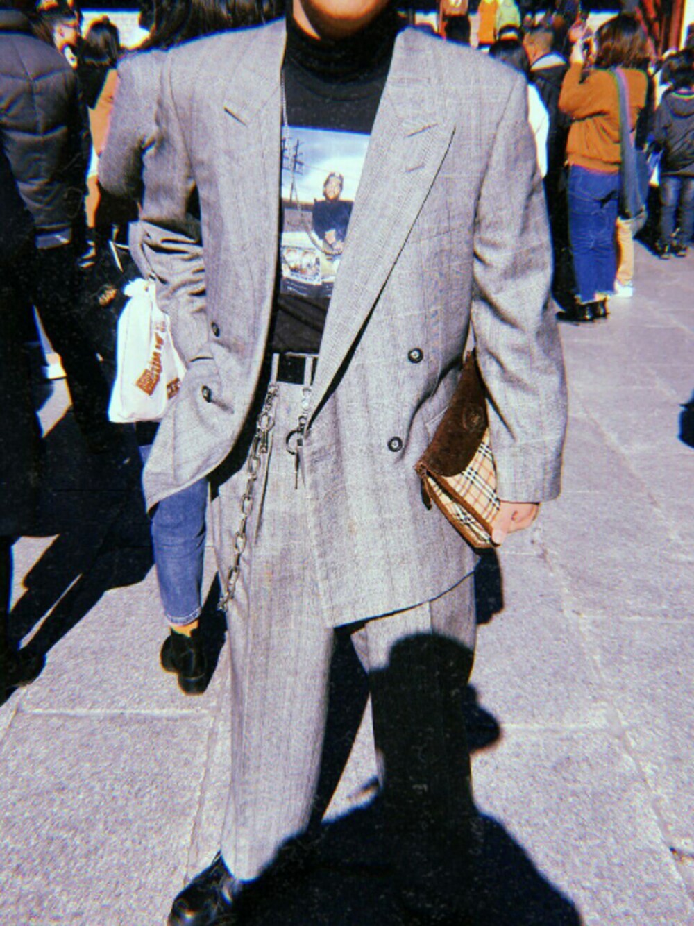 「おしゃれさんと繋がりたい、フォローミー、洋服、burberry、ジャケット、ストリート」｜「JOHN LAWRENCE SULLIVANのアイテム（ネックレス、シルバー系）」を使った、Yuraさん（メンズ・170cm）の春コーディネートの1枚目の写真