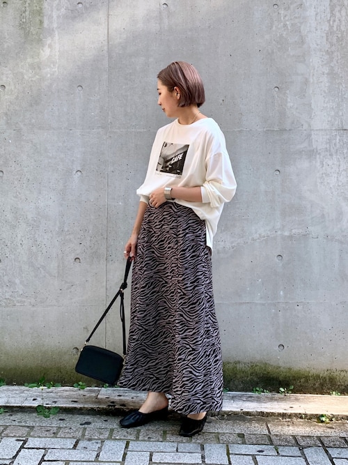 ミスティウーマン事業部kanaさんのtシャツ カットソーを使ったコーディネート Zozotown