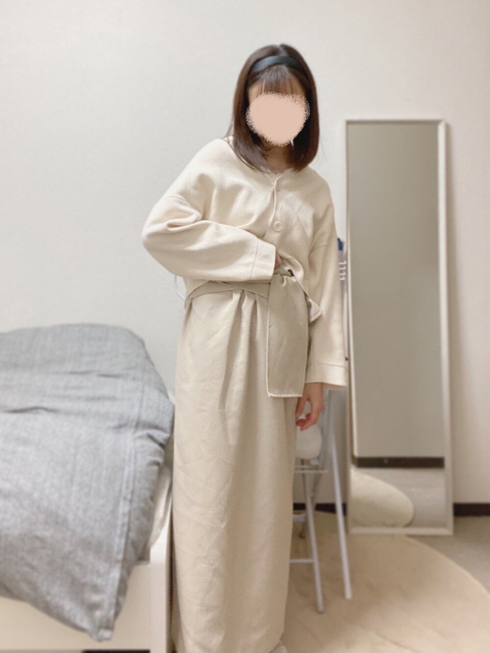 「ホワイトコーデ、ワントーンコーデ、淡色コーデ、シンプル、ユニクロ、カーティガン、スカート、春カラースタイル、いいね、save、フォローお願いします🤑、おしゃれさんと繋がりたい」｜「lawgyのoriginal wrap skirt（スカート、ホワイト系）」を使った、いぬぬさん（レディース・158cm）の春コーディネートの1枚目の写真