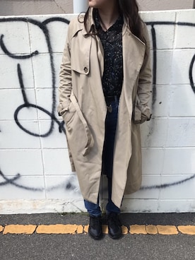 り よ う こさんの「BIG LAPEL TRENCH コート」を使ったコーディネート