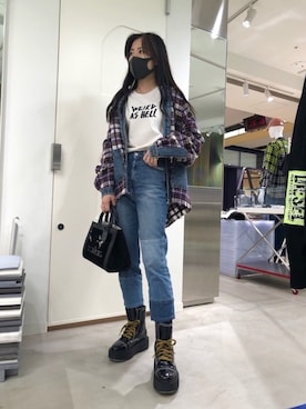 「DIESEL京都ポルタ」｜「アイテム（ジャケット/アウター）」を使った、우타너 (うたの)さん（レディース・161cm）の秋コーディネート